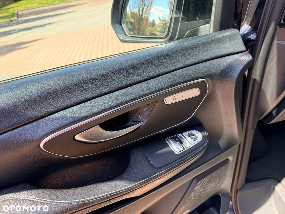 Mercedes-Benz Klasa V 250 (BlueTEC) d lang 7G-TRONIC - 36