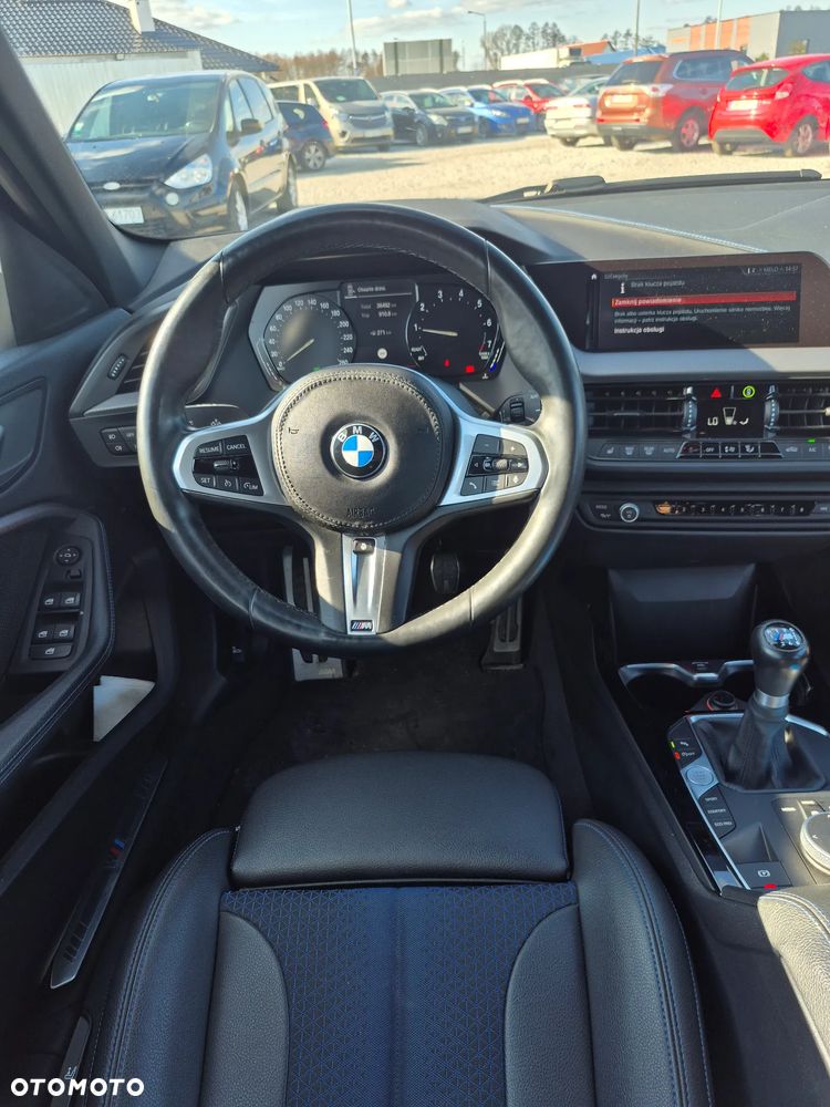 BMW Seria 1 118i M Sport Shadow - 16