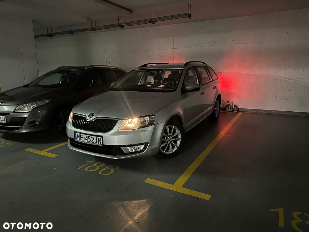 Skoda Octavia 1.6 TDI Ambition - 13