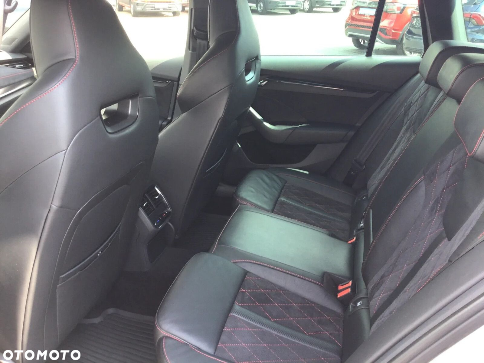 Skoda Octavia 2.0 TSI RS 245 DSG - 28