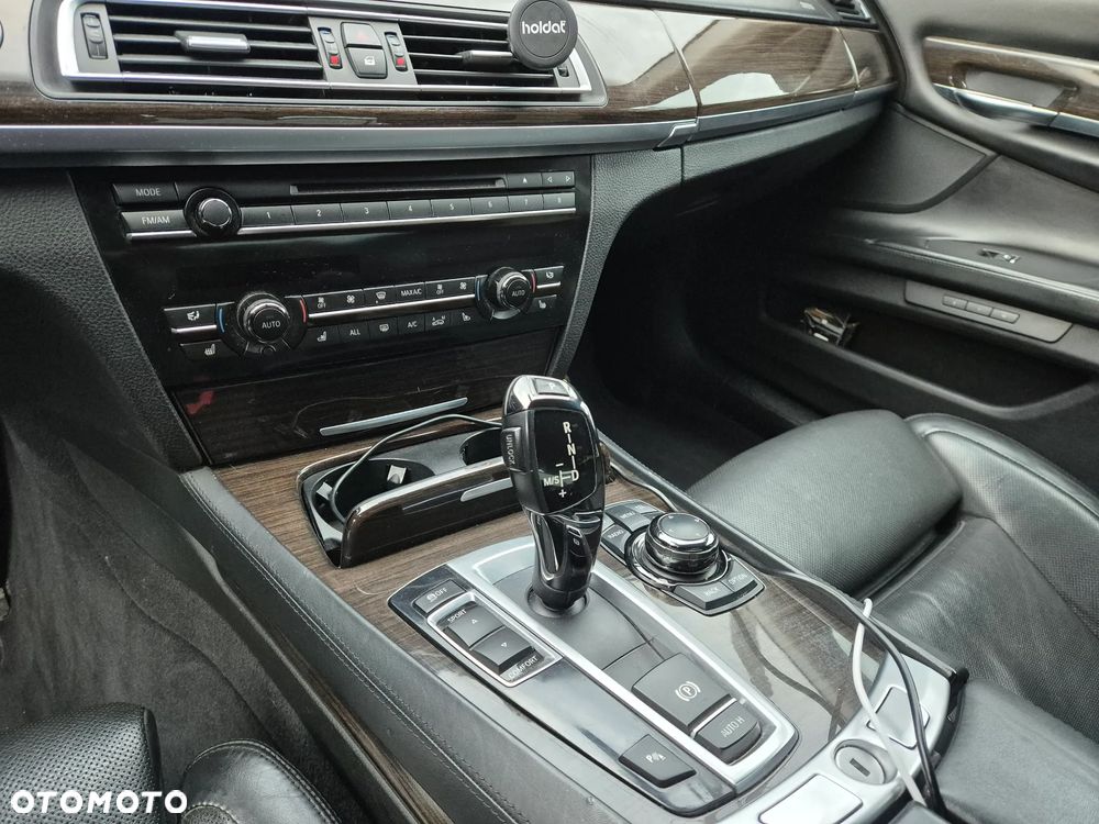 BMW Seria 7 730d - 12