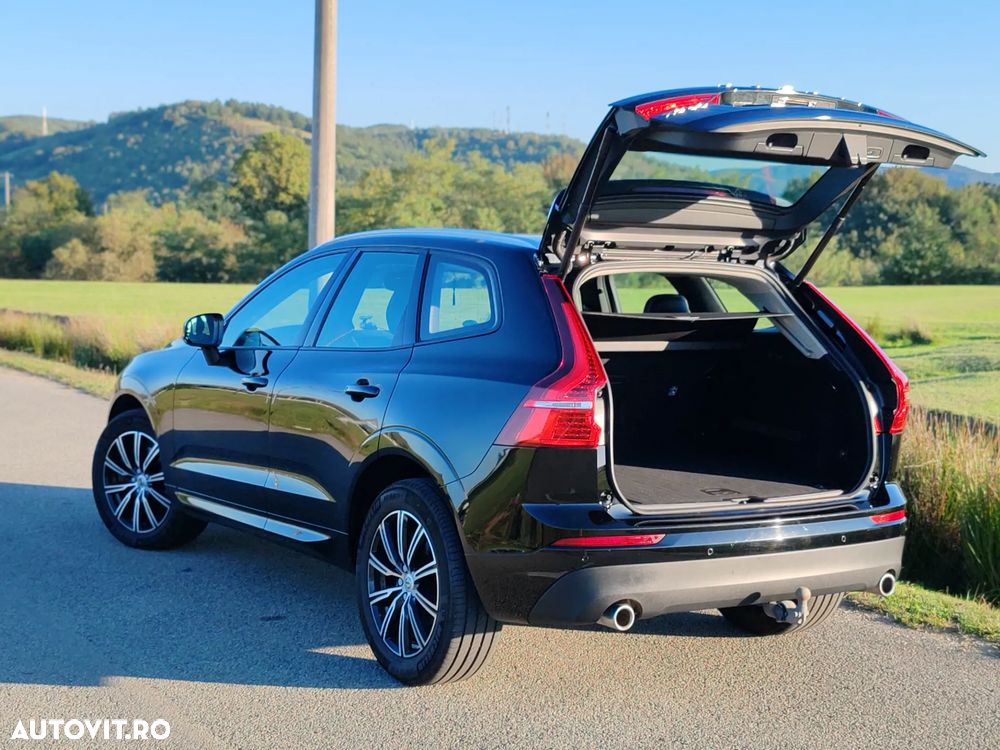 Volvo XC 60 D5 AWD Geartronic Momentum - 8