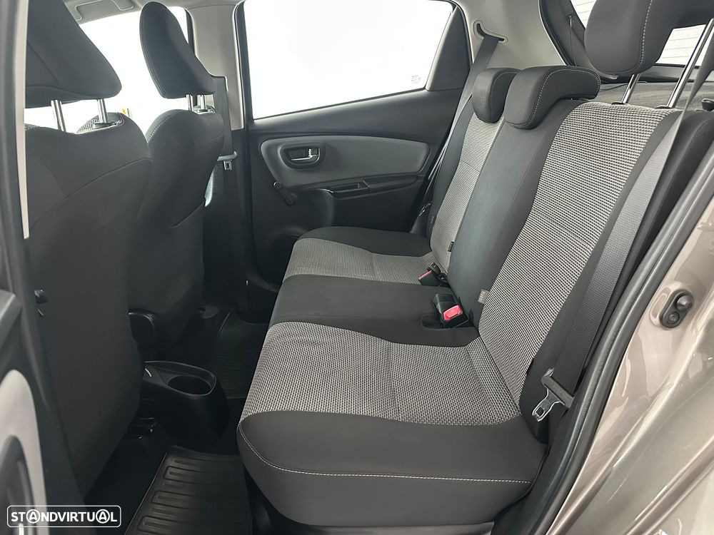 Toyota Yaris 1.5 HSD Active - 7