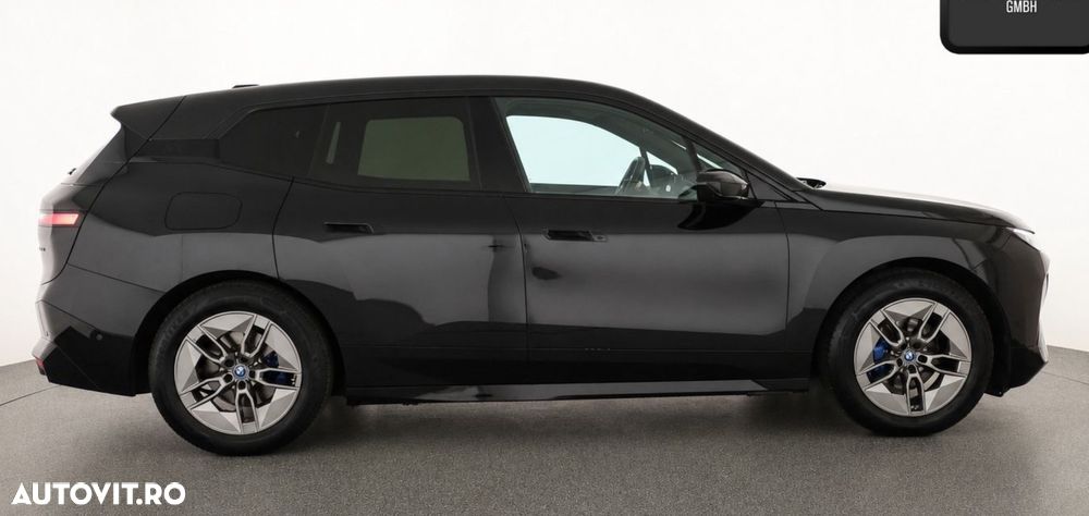 BMW iX - 6