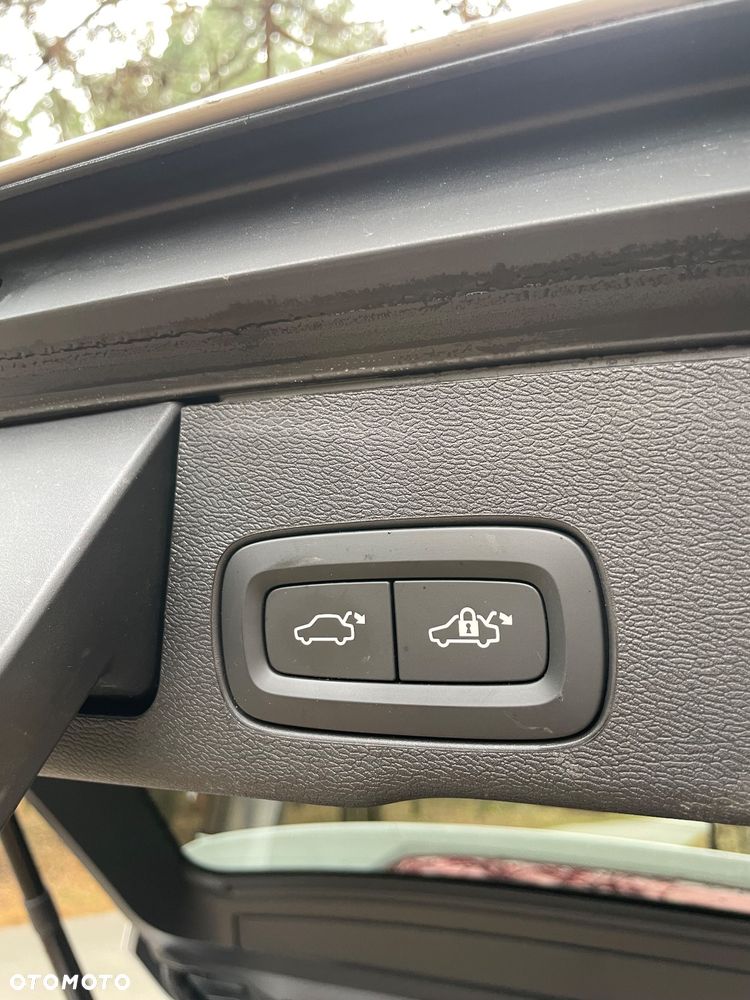 Volvo XC 60 T5 AWD Geartronic Inscription - 35