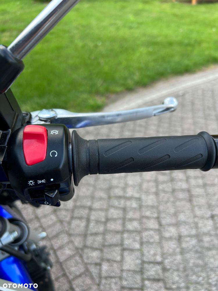 Suzuki GS - 20