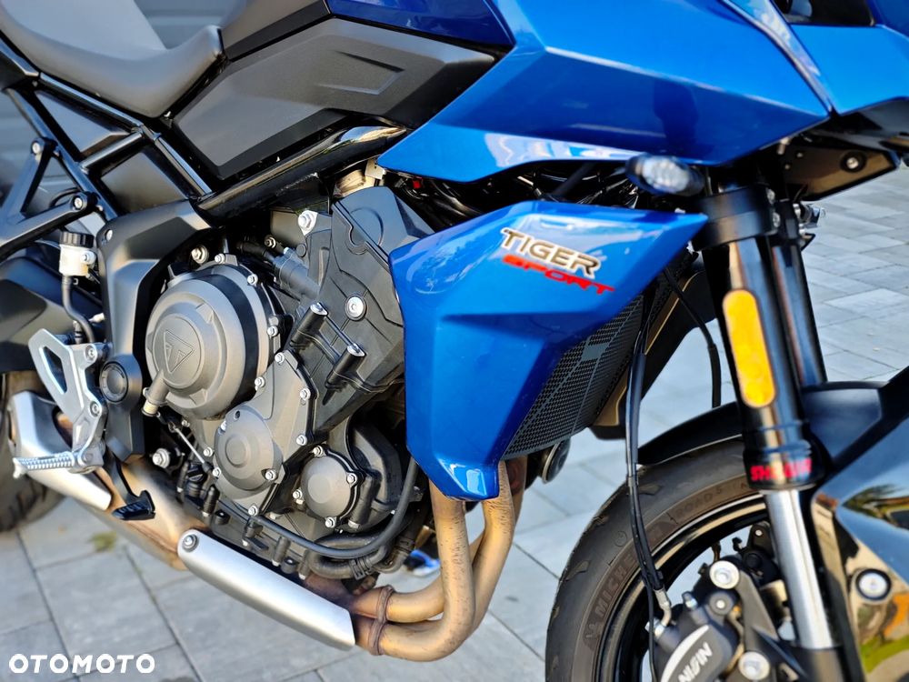 Triumph Tiger - 32