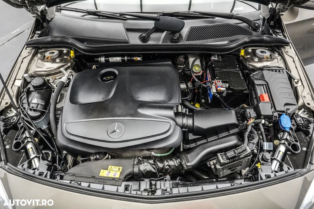 Mercedes-Benz A - 22