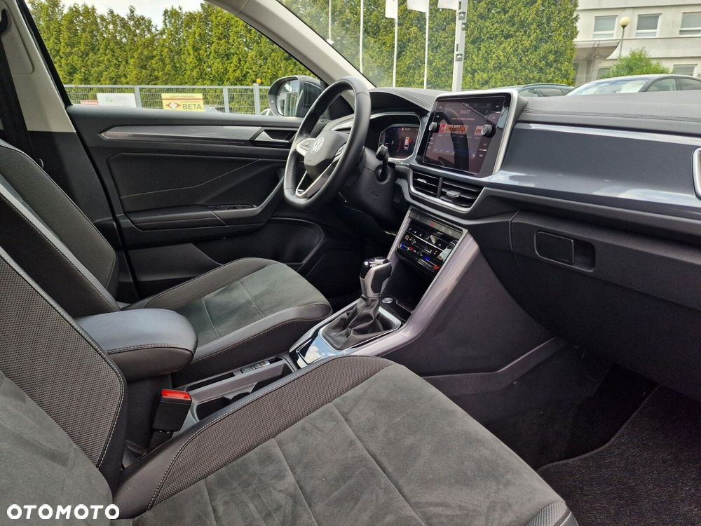 Volkswagen T-Roc 1.5 TSI Style DSG - 17