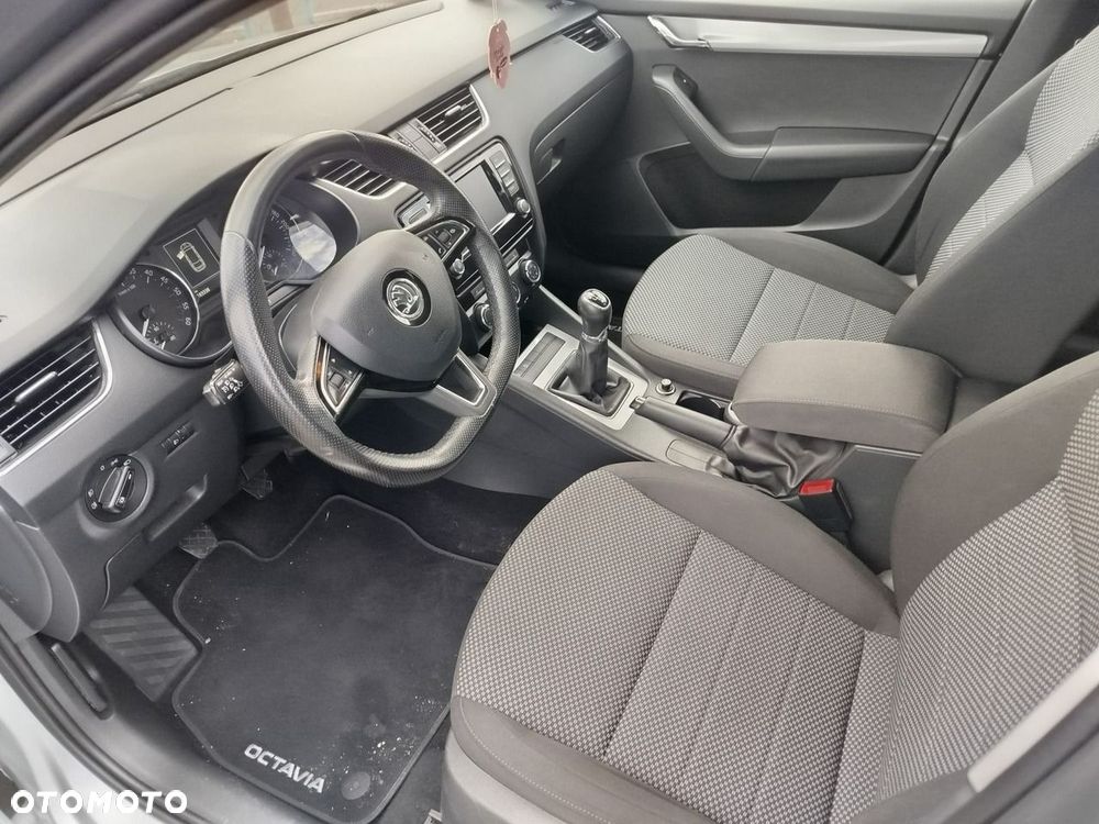 Skoda Octavia - 9