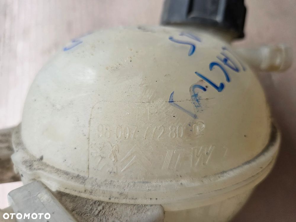 Zbiorniczek wyrównawczy Citroen C4 Cactus 1.5 BLUEHDI - 8