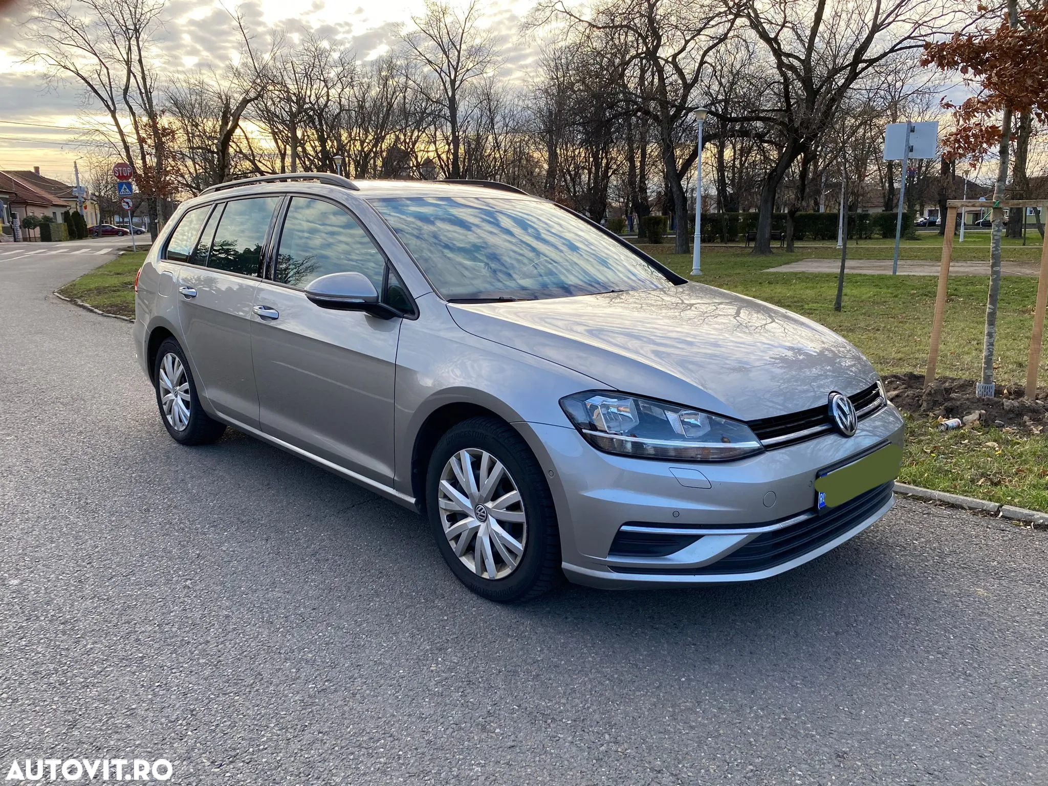 Volkswagen Golf 2.0 BlueTDI Comfortline - 2