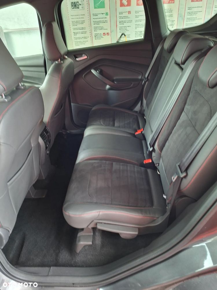 Ford Kuga - 25