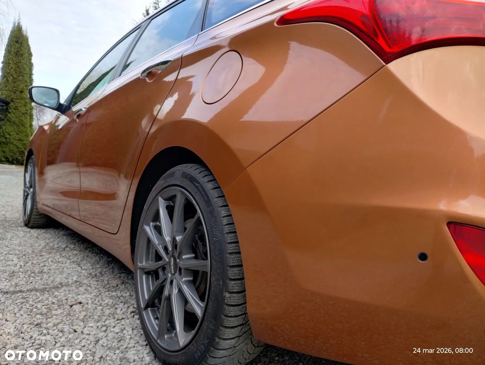 Hyundai i30 blue Kombi 1.6 GDi Trend - 12