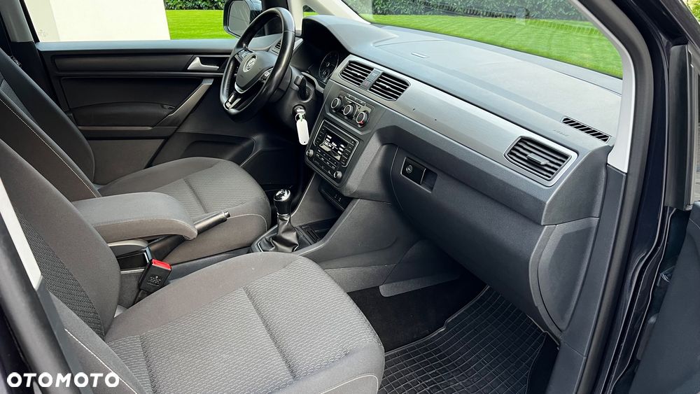 Volkswagen Caddy 2.0 TDI Highline - 32