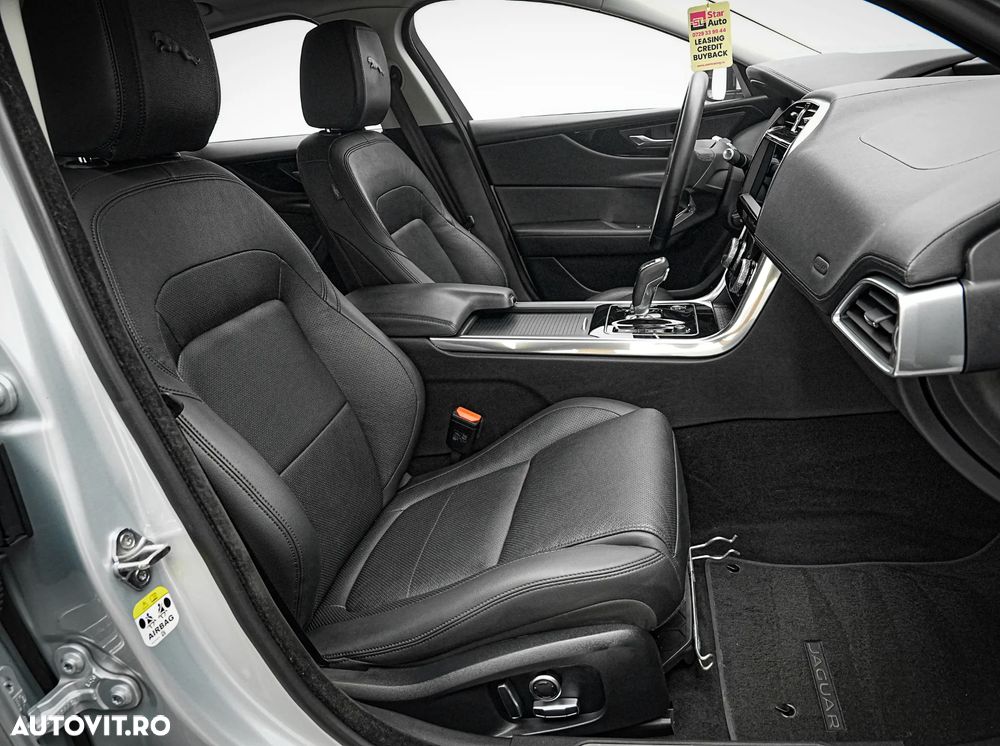 Jaguar XE D200 Aut. R-Dynamic HSE - 15