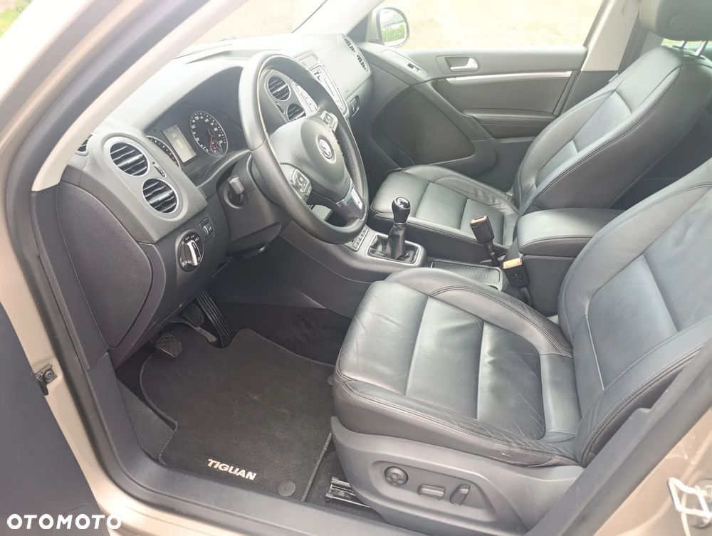 Volkswagen Tiguan 2.0 TDI Perfectline - 14