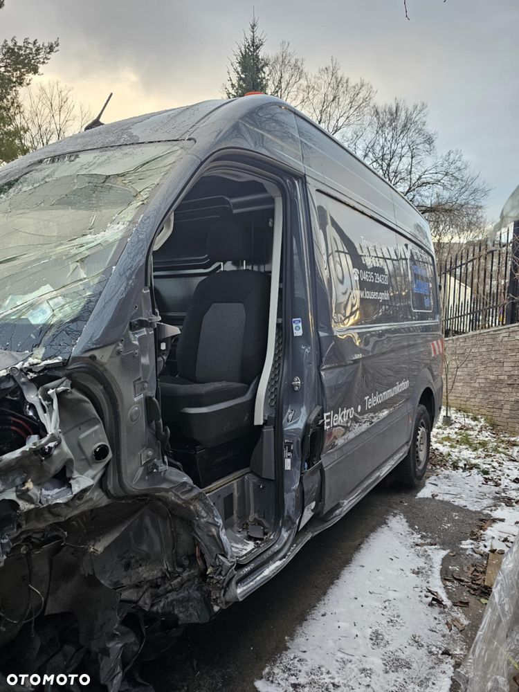 Volkswagen Crafter - 11