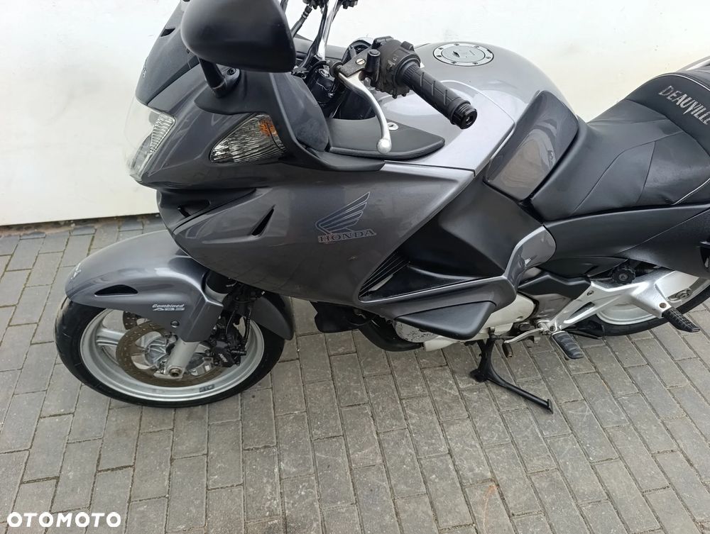 Honda NTV - 12