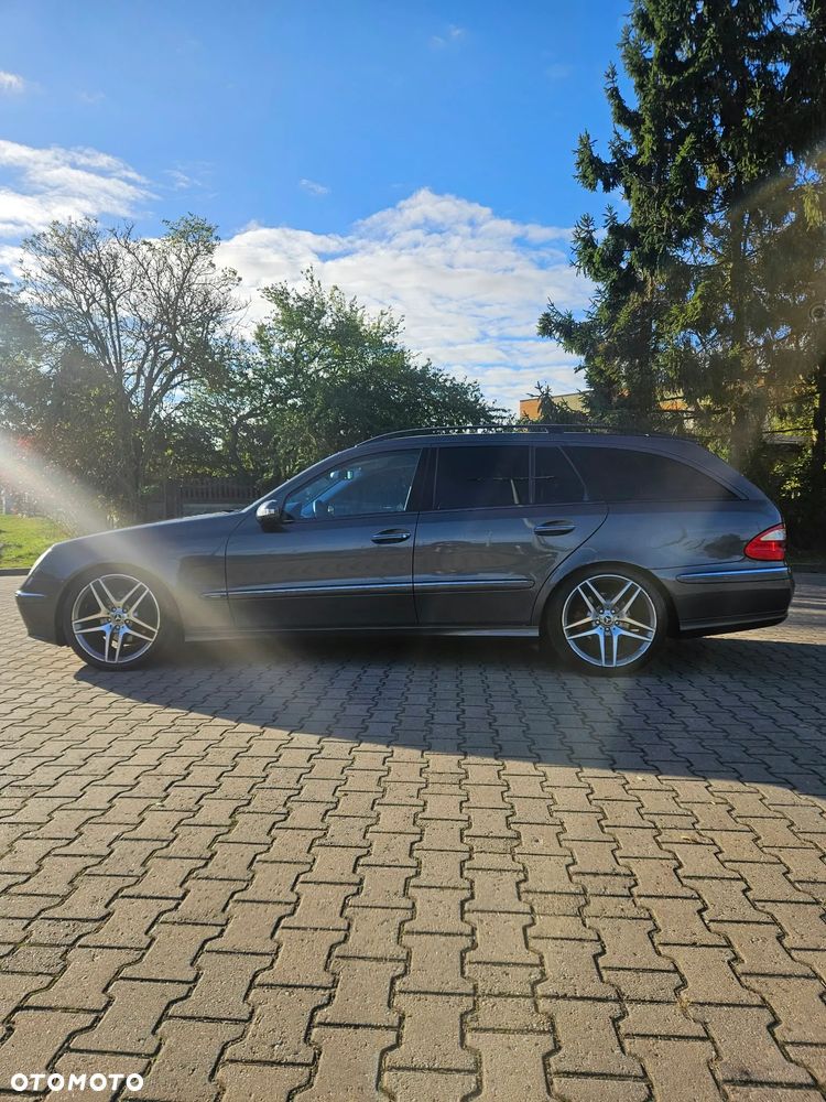 Mercedes-Benz E-Class 2003 photo 4