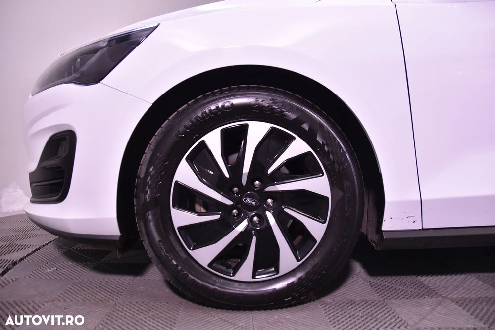 Ford Focus - 13