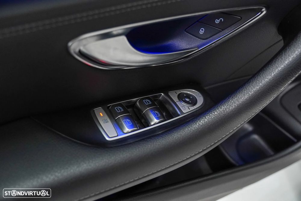 Mercedes-Benz E 300 d AMG designo 7L - 22