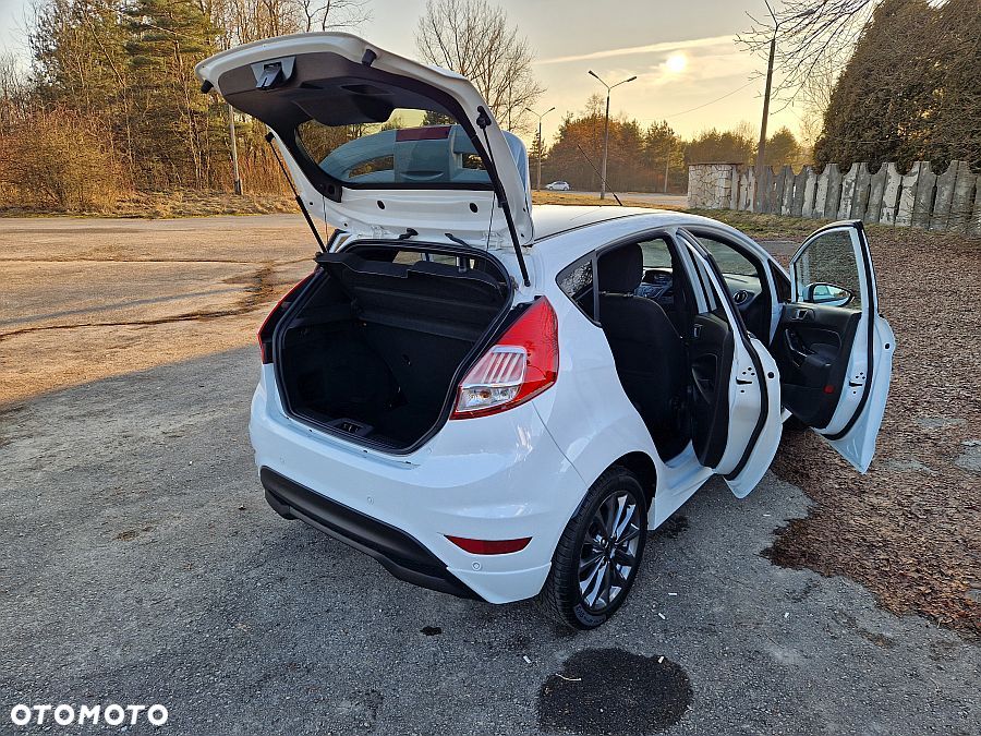 Ford Fiesta 1.0 EcoBoost S&S ST-LINE - 19
