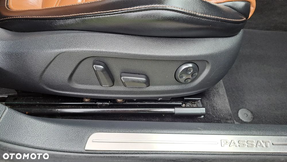 Volkswagen Passat 2.0 TDI 4Mot Highline DSG - 27