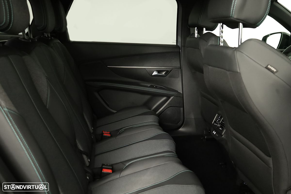 Peugeot 5008 1.2 PureTech Allure Pack EAT8 - 23