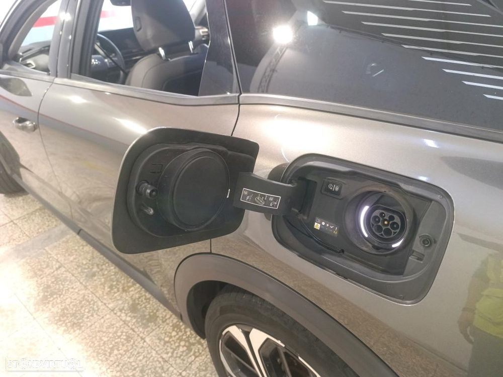 Citroën C5 X 1.6 Hybrid Shine Pack e-EAT8 - 11