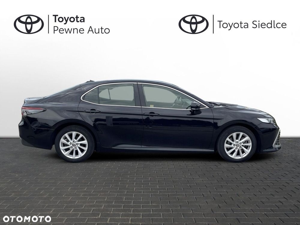 Toyota Camry 2.5 Hybrid Comfort CVT - 28
