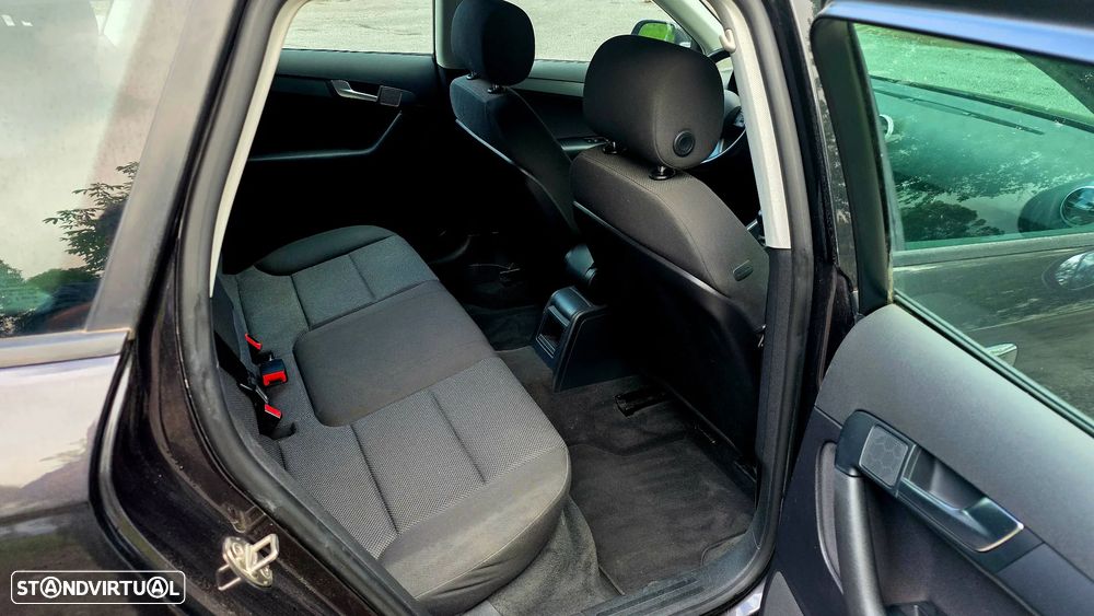 Audi A3 Sportback 1.6 TDI Attraction Special Edition - 6