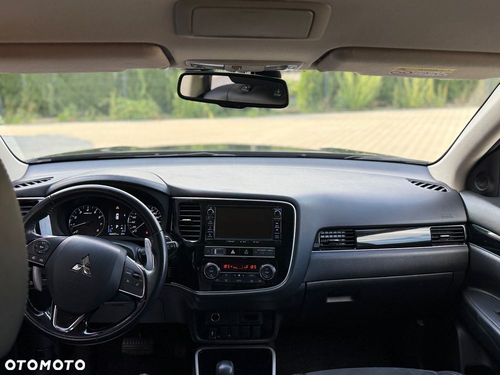 Mitsubishi Outlander 2.0 2WD CVT Diamant Edition+ - 10