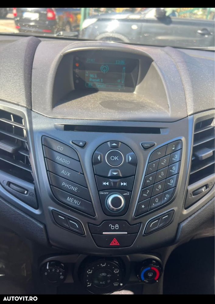 Ford Fiesta 1.0 Titanium - 4