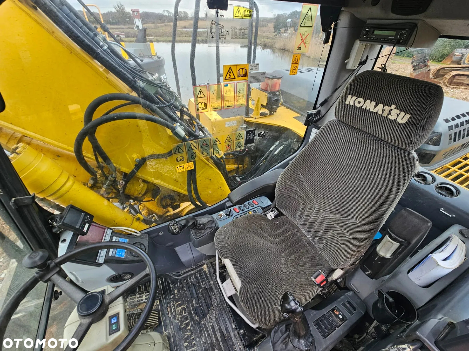 Komatsu PW148-8 - 24