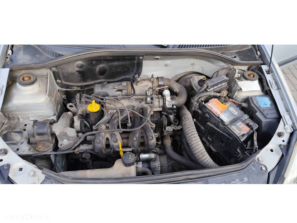 Renault Clio - 10