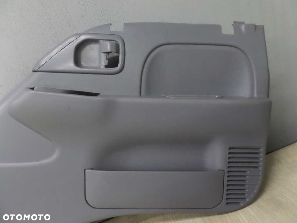 ISUZU NPR NQR NKR TAPICERKA BOCZEK DRZWI PRAWY 897852294 04-07 - 3