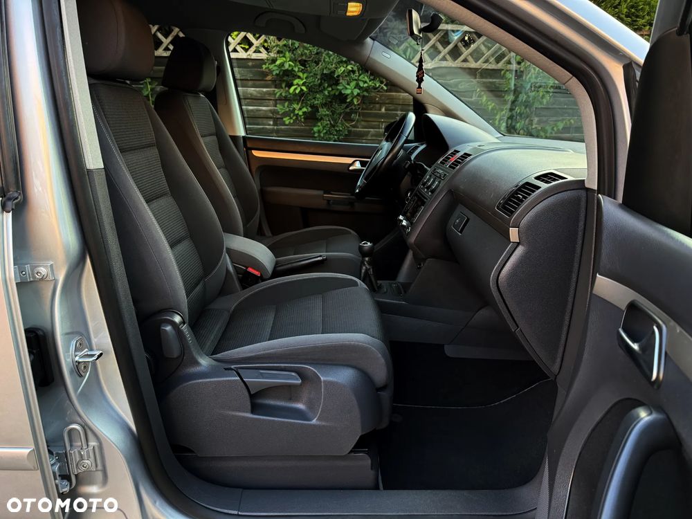 Volkswagen Touran 1.9 TDI Highline - 5