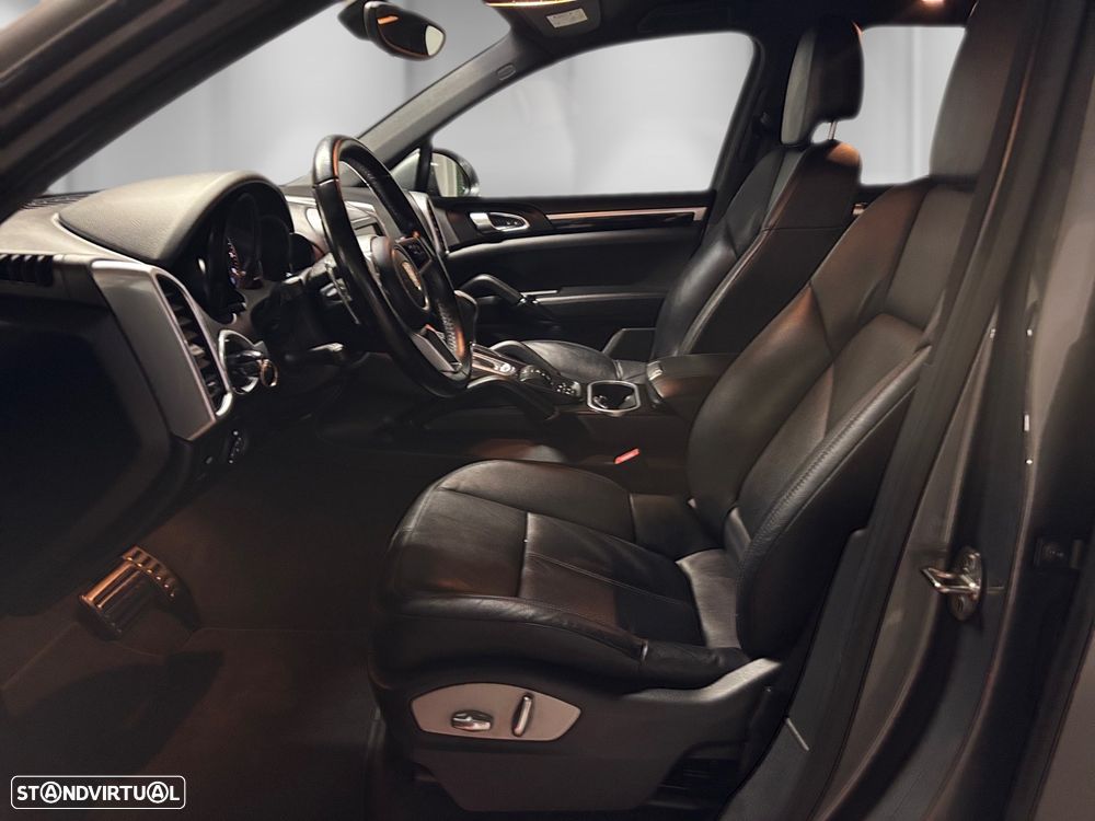 Porsche Cayenne S E-Hybrid - 5