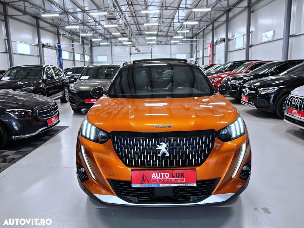 Peugeot 2008 PureTech 130 EAT8 GT - 3