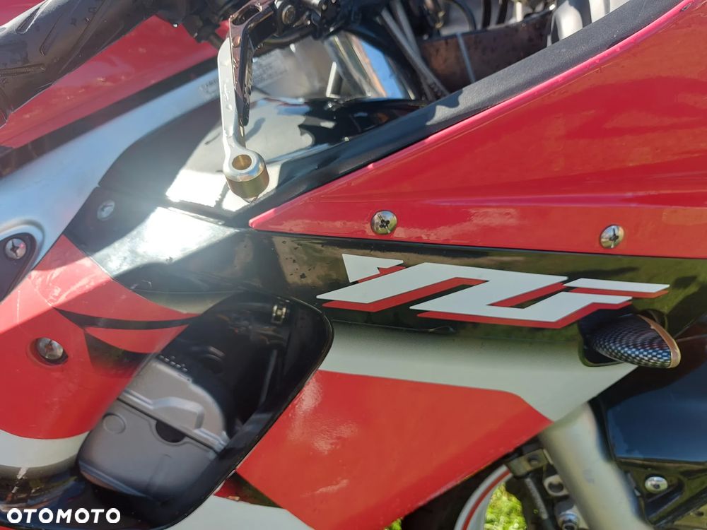 Yamaha R6 - 8
