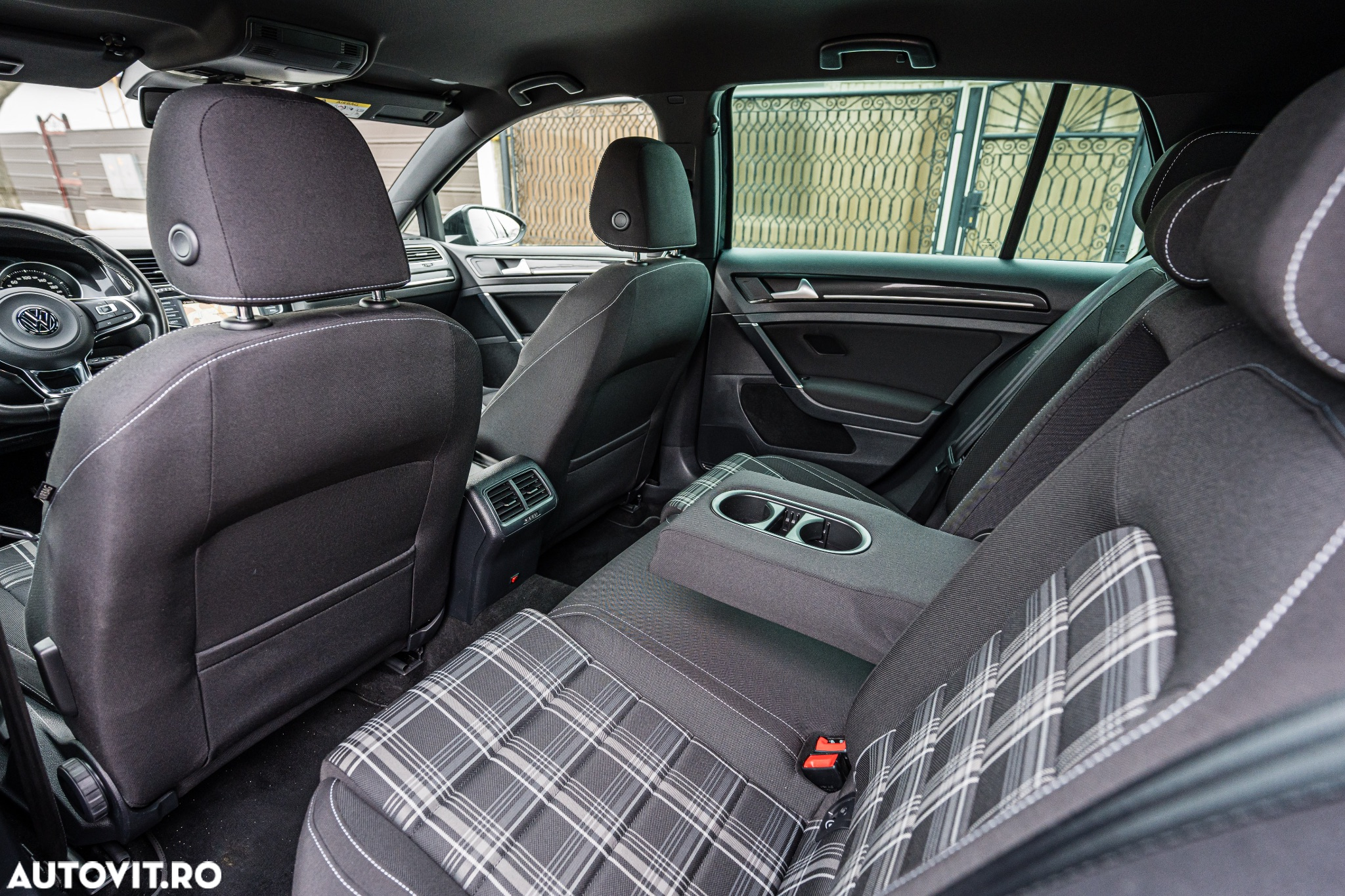 Volkswagen Golf 2.0 TDI GTD - 16