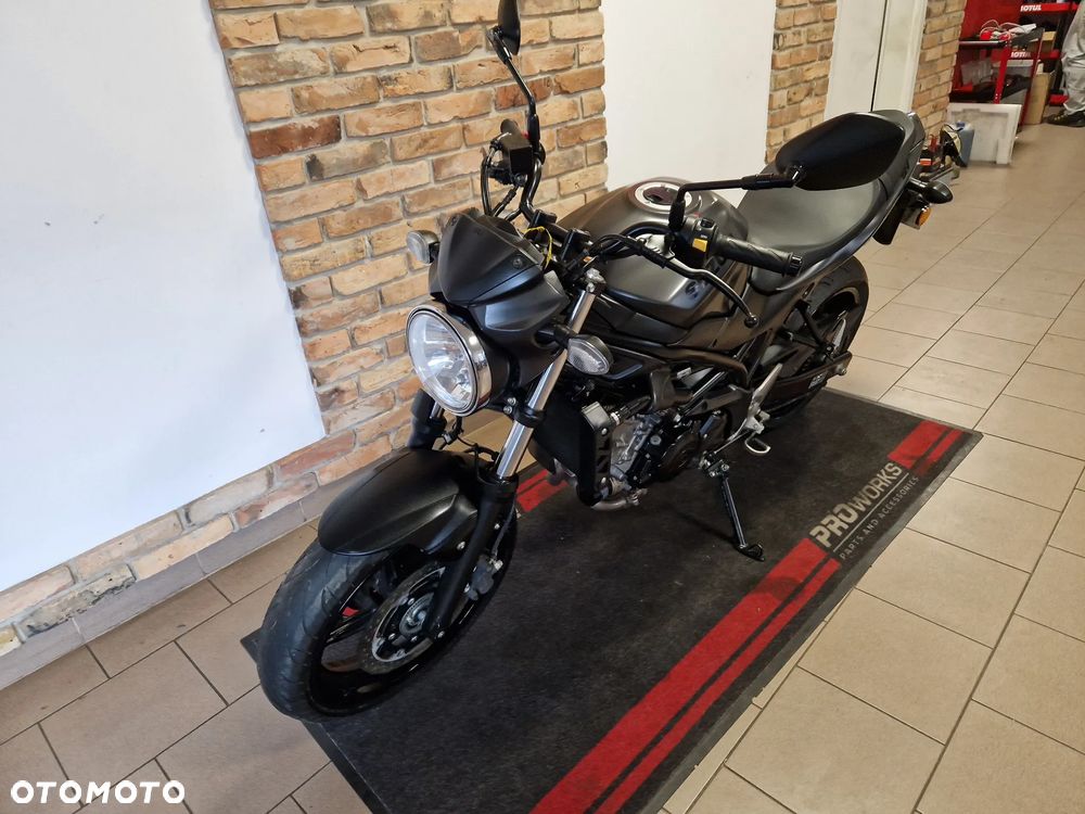 Suzuki SV - 6