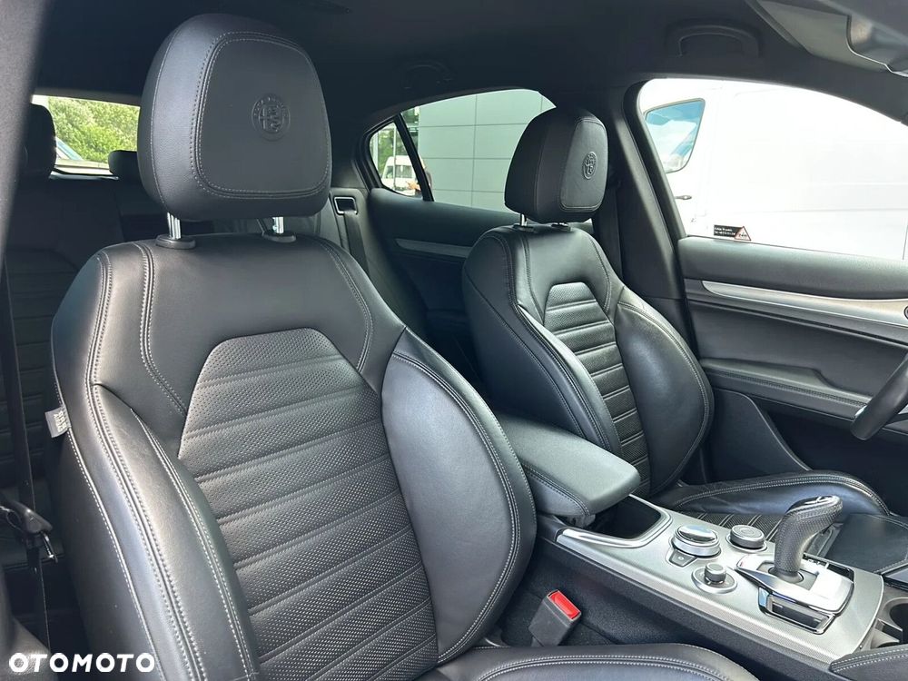 Alfa Romeo Stelvio 2.0 Turbo Sprint Q4 - 18