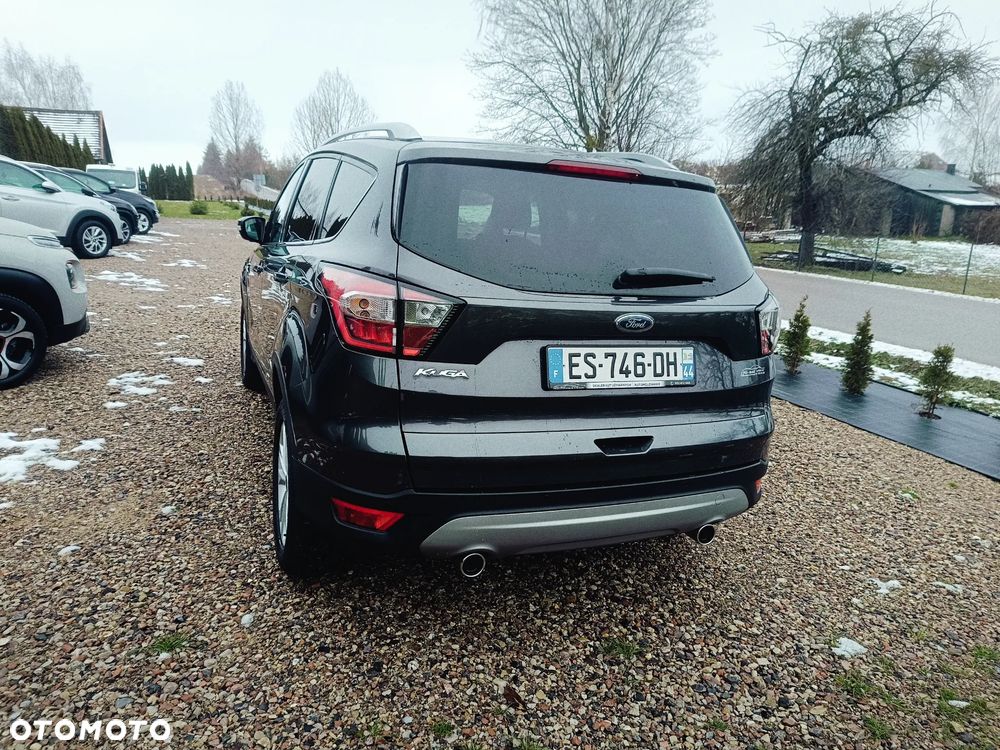 Ford Kuga 1.5 TDCi 2x4 Titanium - 14