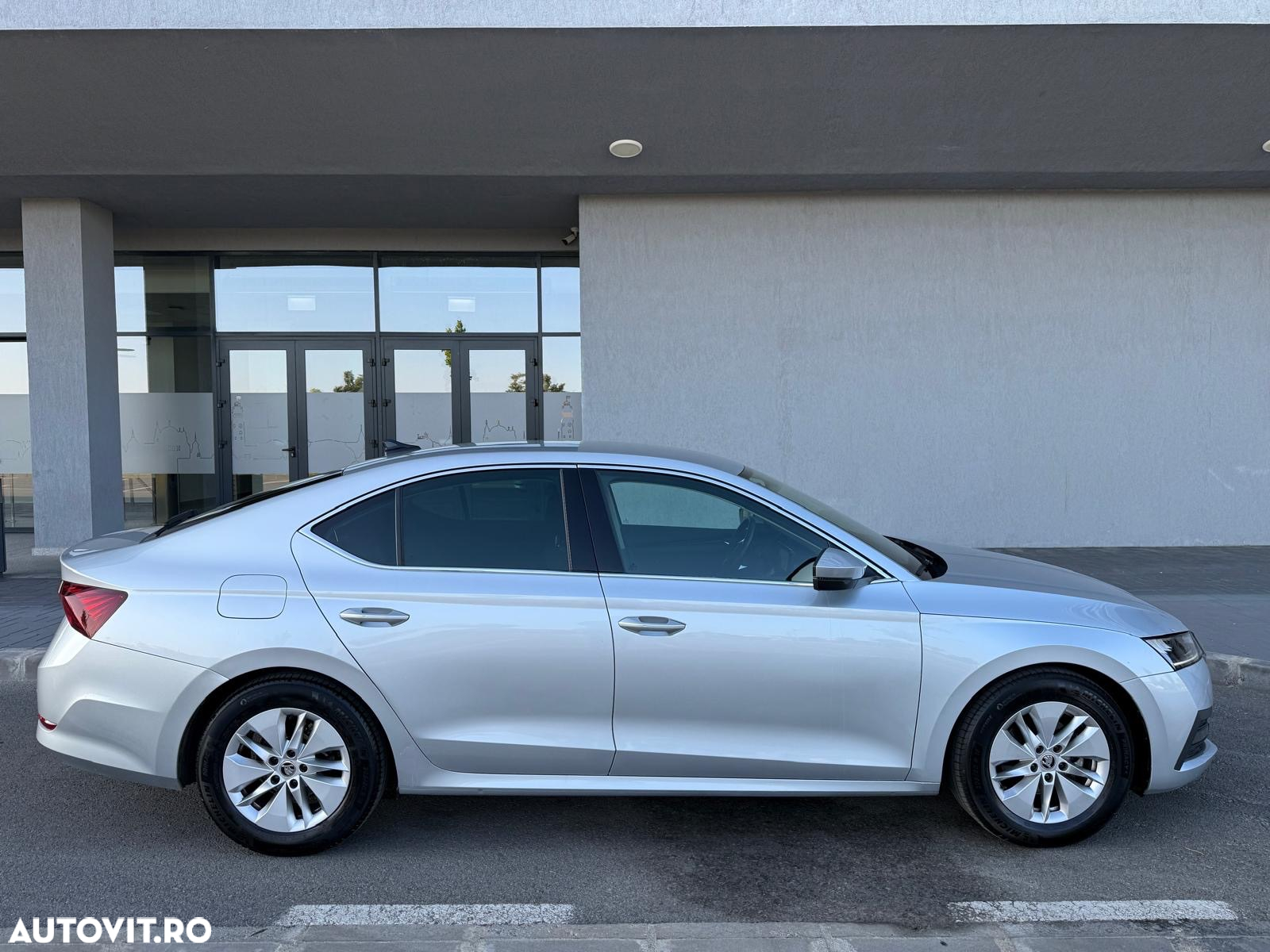 Skoda Octavia 2.0 TDI DSG Style - 40