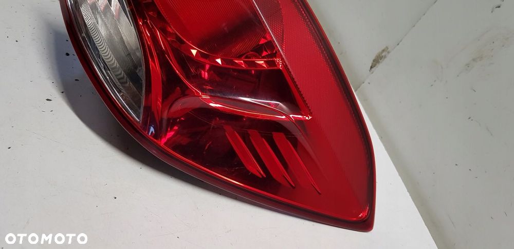 lampa prawy tył Chevrolet Cruze kombi - 4