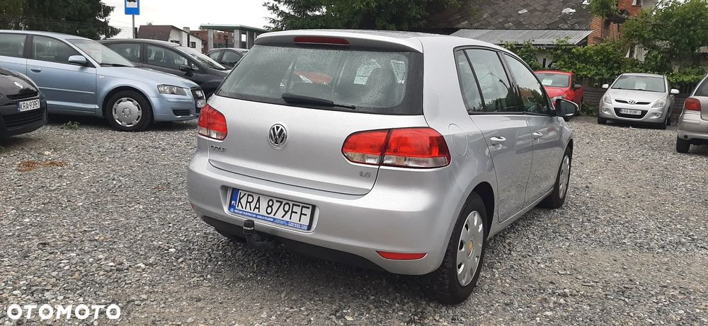 Volkswagen Golf - 10