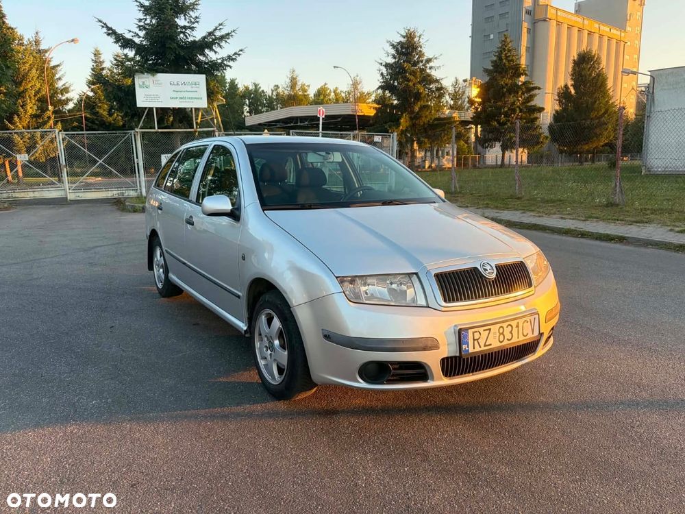 Skoda Fabia - 2