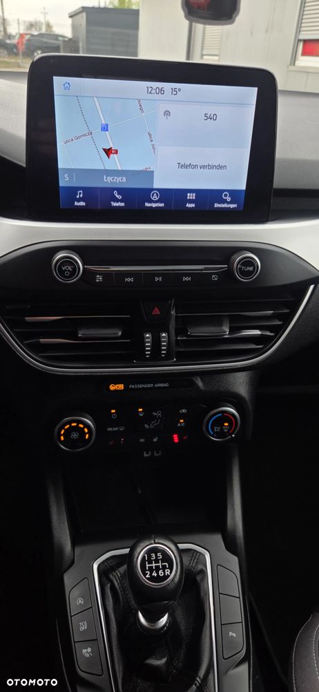 Ford Focus 1.0 EcoBoost STart-Stopp-System TITANIUM - 25